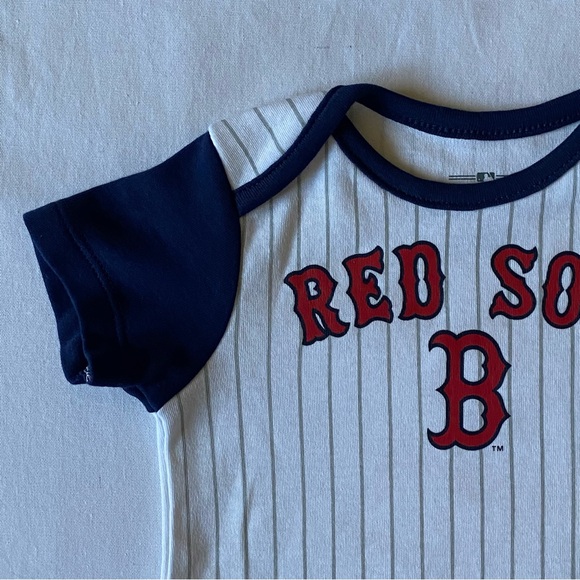Boston Red Sox Outfit Size 6 9 Months Baseball One Piece snap MLB Pinstripe EUC - Picture 6 of 13